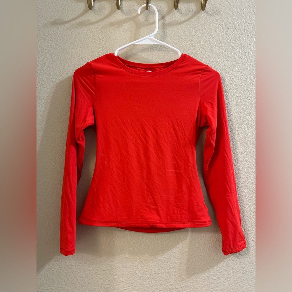 Amazon Red Buttery Top